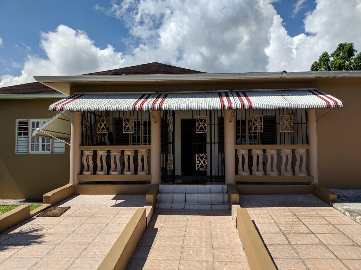Jus4U-1 The Home Away From Home Villa Ocho Rios Exterior foto