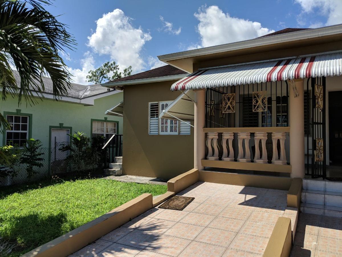 Jus4U-1 The Home Away From Home Villa Ocho Rios Exterior foto